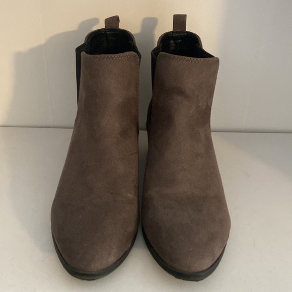 Booties - Picture 5 of 6